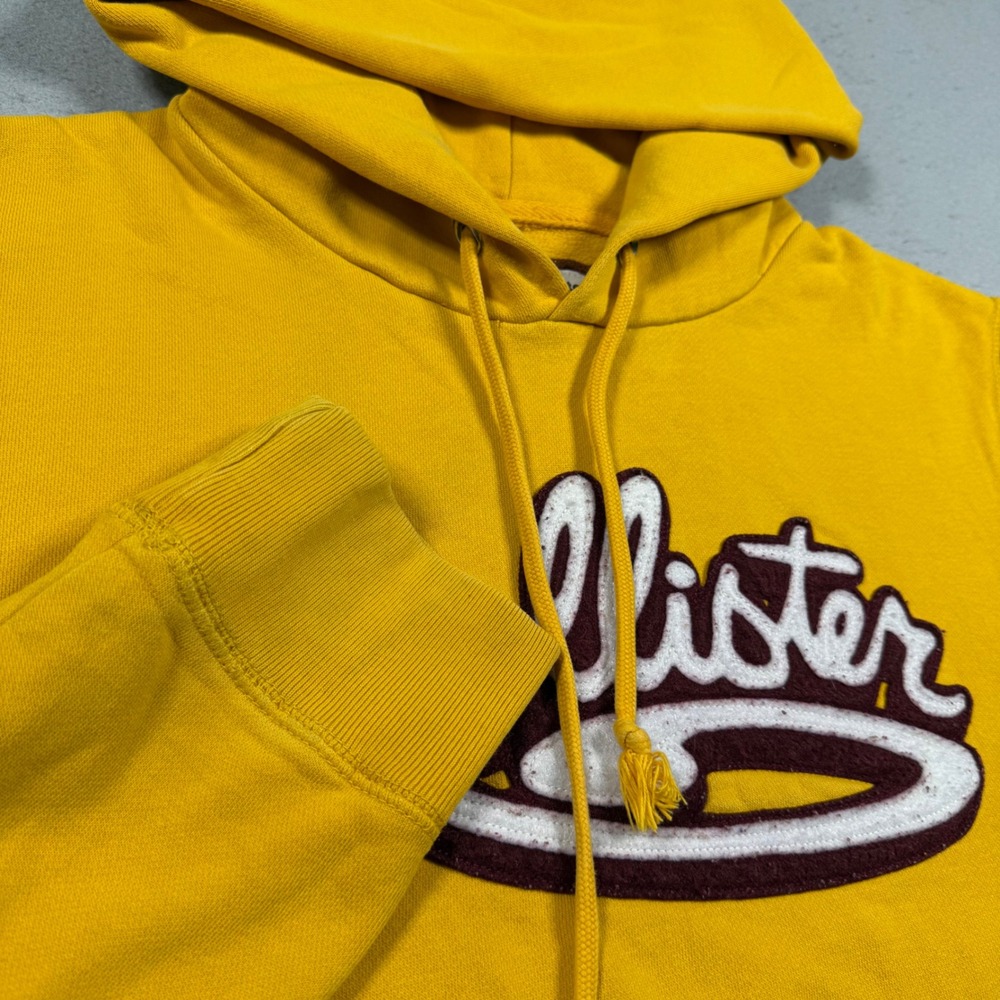 Hollister Co So-Cal Athletics Yellow Embroidered Logo Pullover Hoodie Mens L